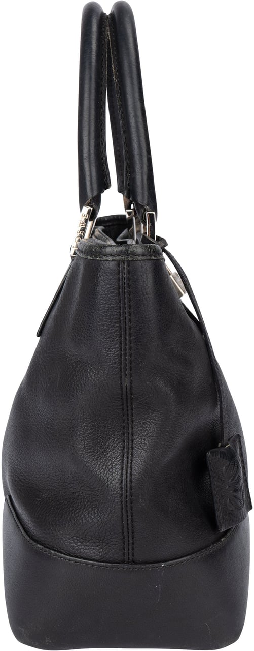 Loewe Loewe Black Leather Fusta Handbag Zwart