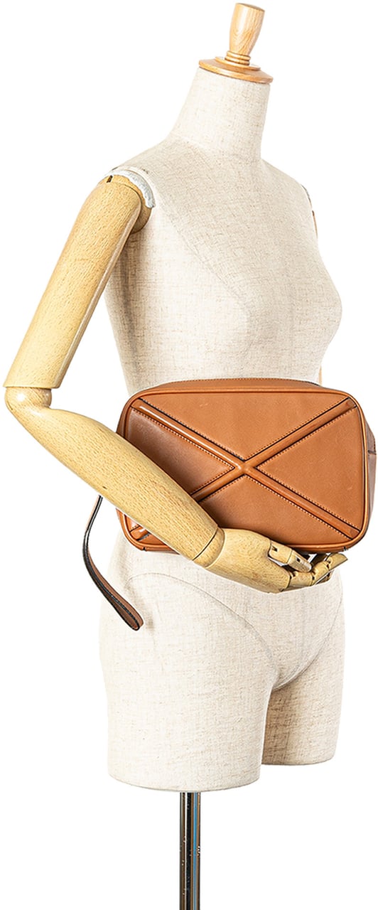 Loewe Leather Puzzle Clutch Bruin