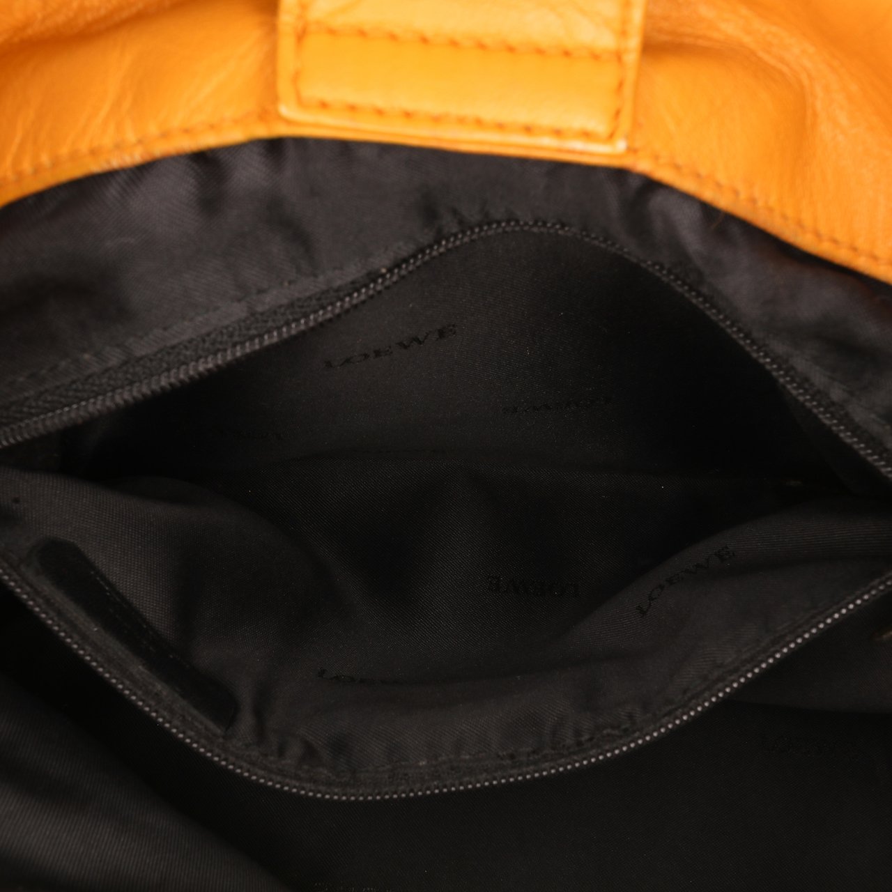 Loewe Leather Tote Oranje