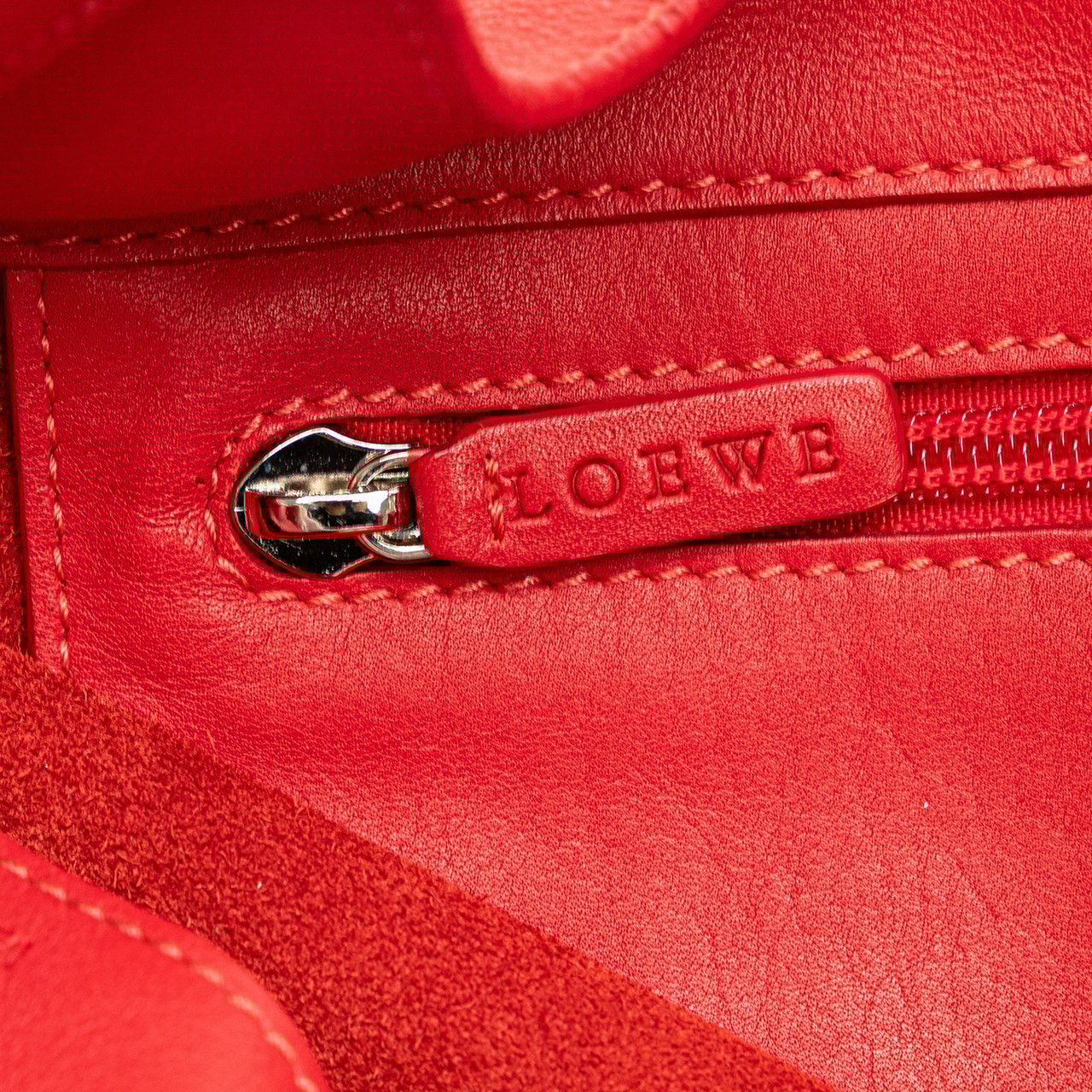 Loewe Leather Shoulder Bag Rood
