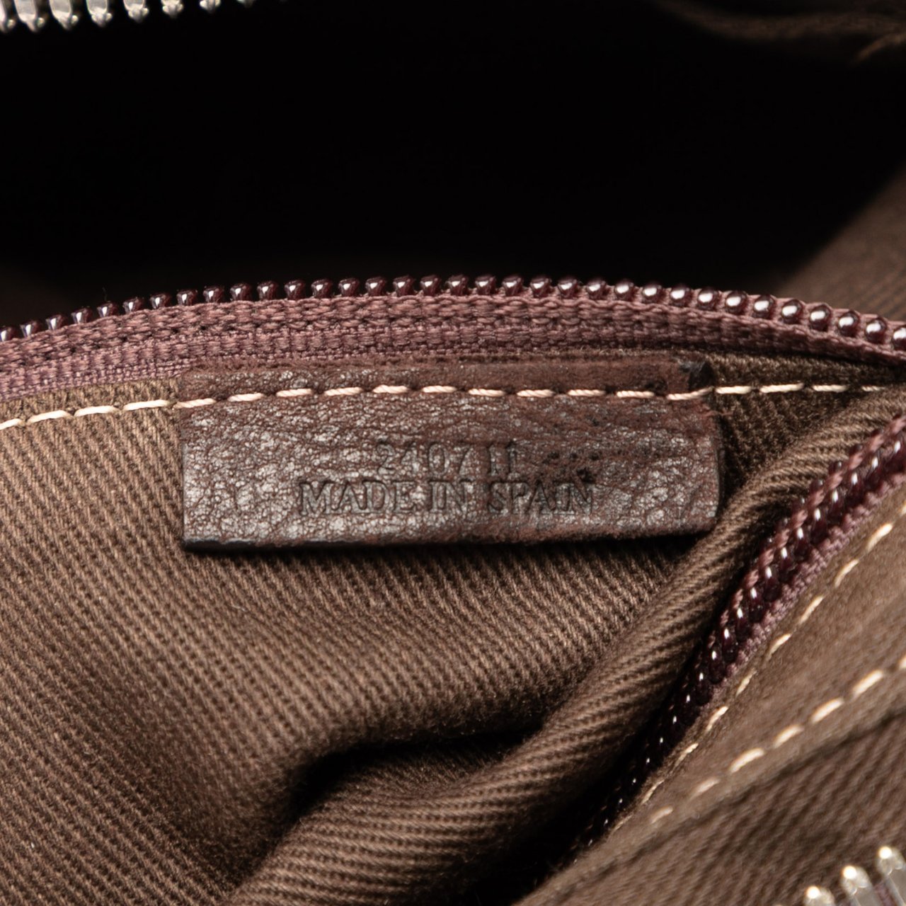 Loewe Nubuck Anagram Clutch Bruin