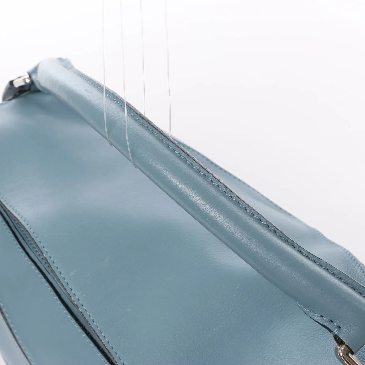 Loewe LOEWE Puzzle Medium Leather 2Way Handbag in Blue Blauw