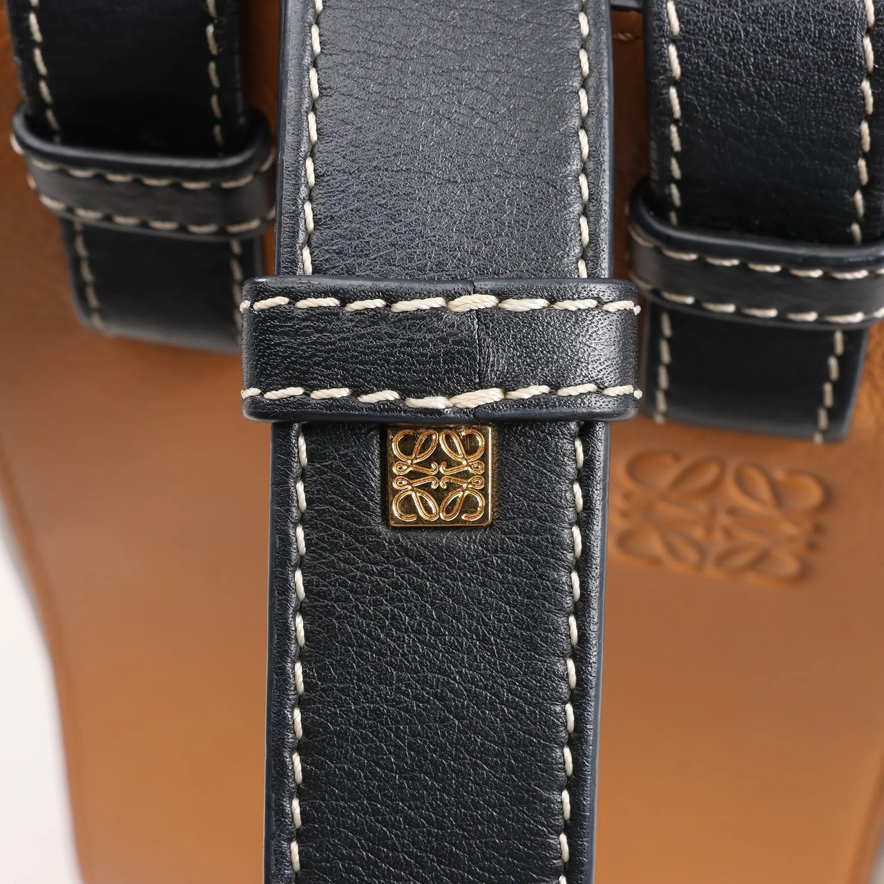 Loewe LOEWE Hammock Small Leather 2Way Handbag in Orange x Black x Beige Divers