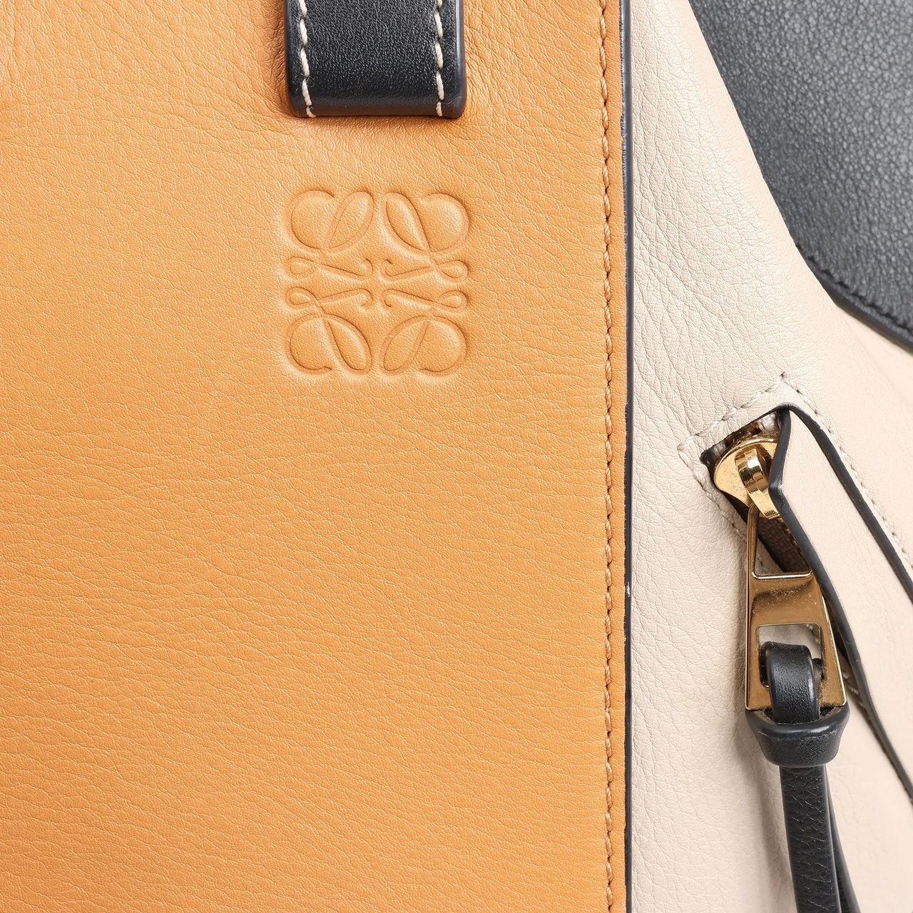 Loewe LOEWE Hammock Small Leather 2Way Handbag in Orange x Black x Beige Divers