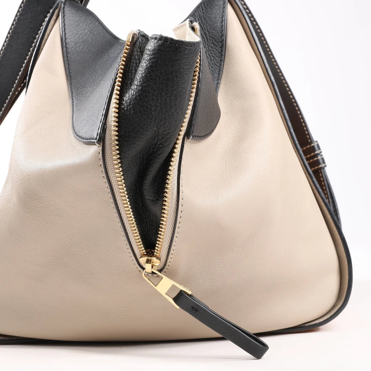 Loewe LOEWE Hammock Small Leather 2Way Handbag in Orange x Black x Beige Divers