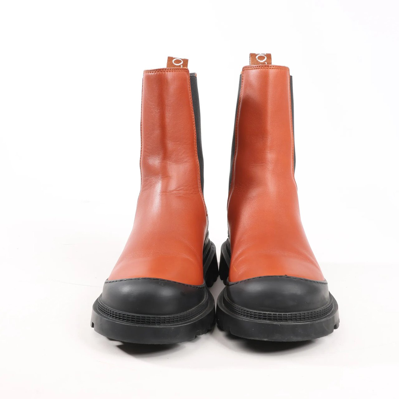 Loewe Loewe Chelsea Leather Ankle Boots in Brown 592209, Size 38 EU Divers