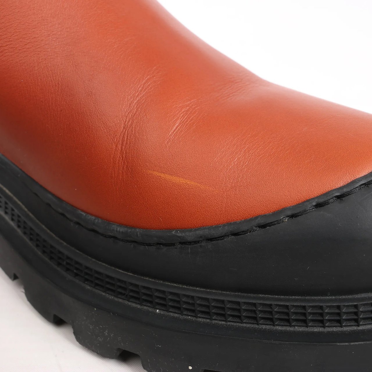 Loewe Loewe Chelsea Leather Ankle Boots in Brown 592209, Size 38 EU Divers