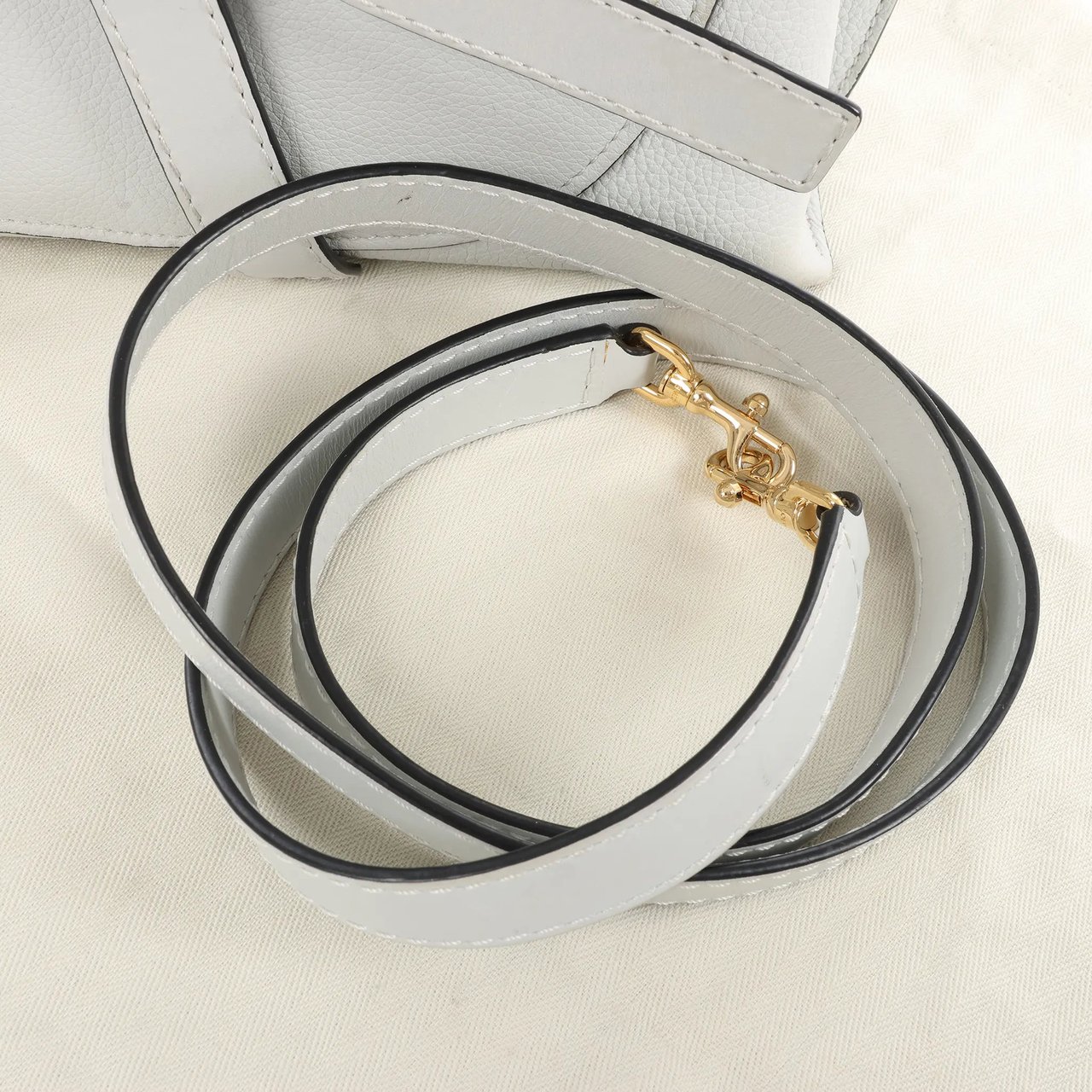 Loewe LOEWE Gate Mini Top Handle Leather 2Way Handbag in Gray Grijs