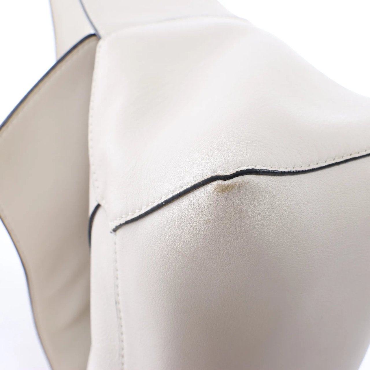 LOEWE Puzzle Hobo Leather Shoulder Bag in White Wit