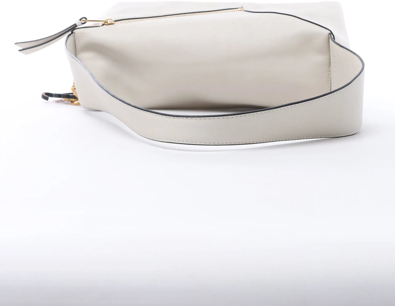 LOEWE Puzzle Hobo Leather Shoulder Bag in White Wit