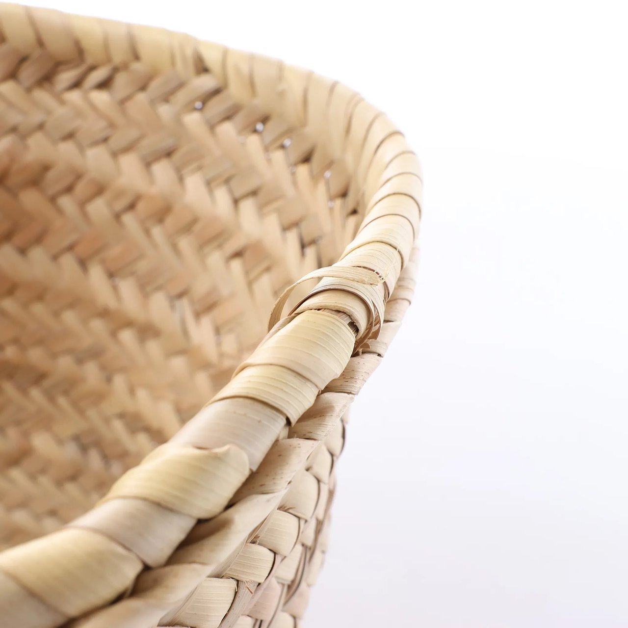 LOEWE Basket Medium Raffia x Leather Handbag in Beige x Brown Divers