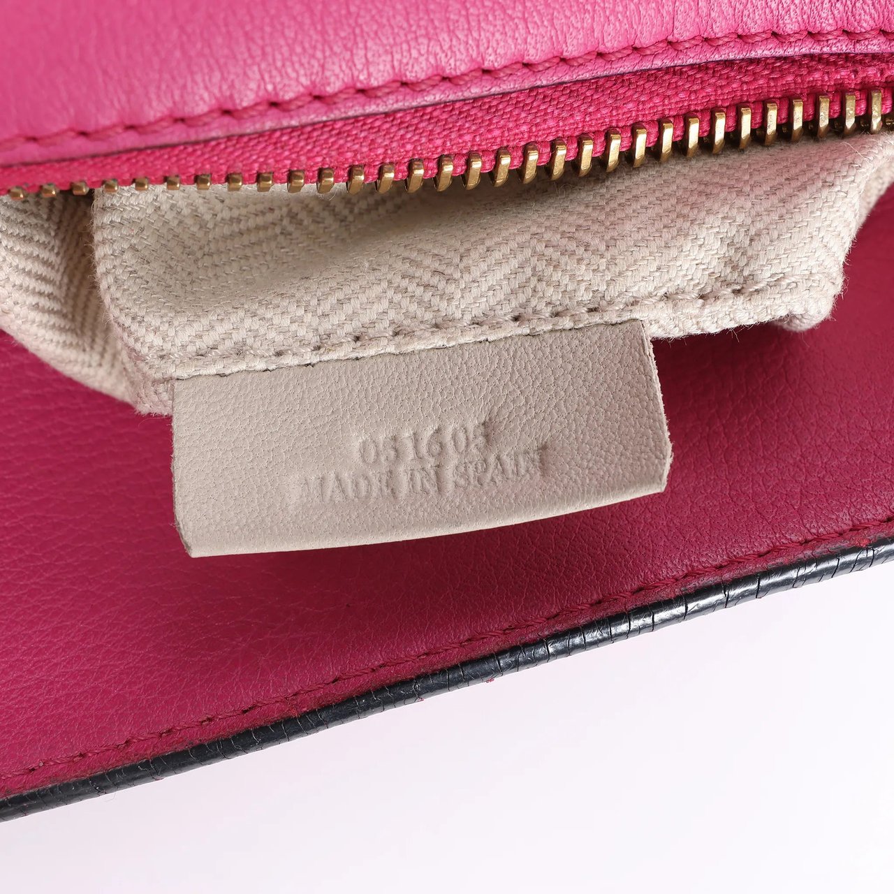 LOEWE Puzzle Small Leather 2Way Handbag in Pink Roze