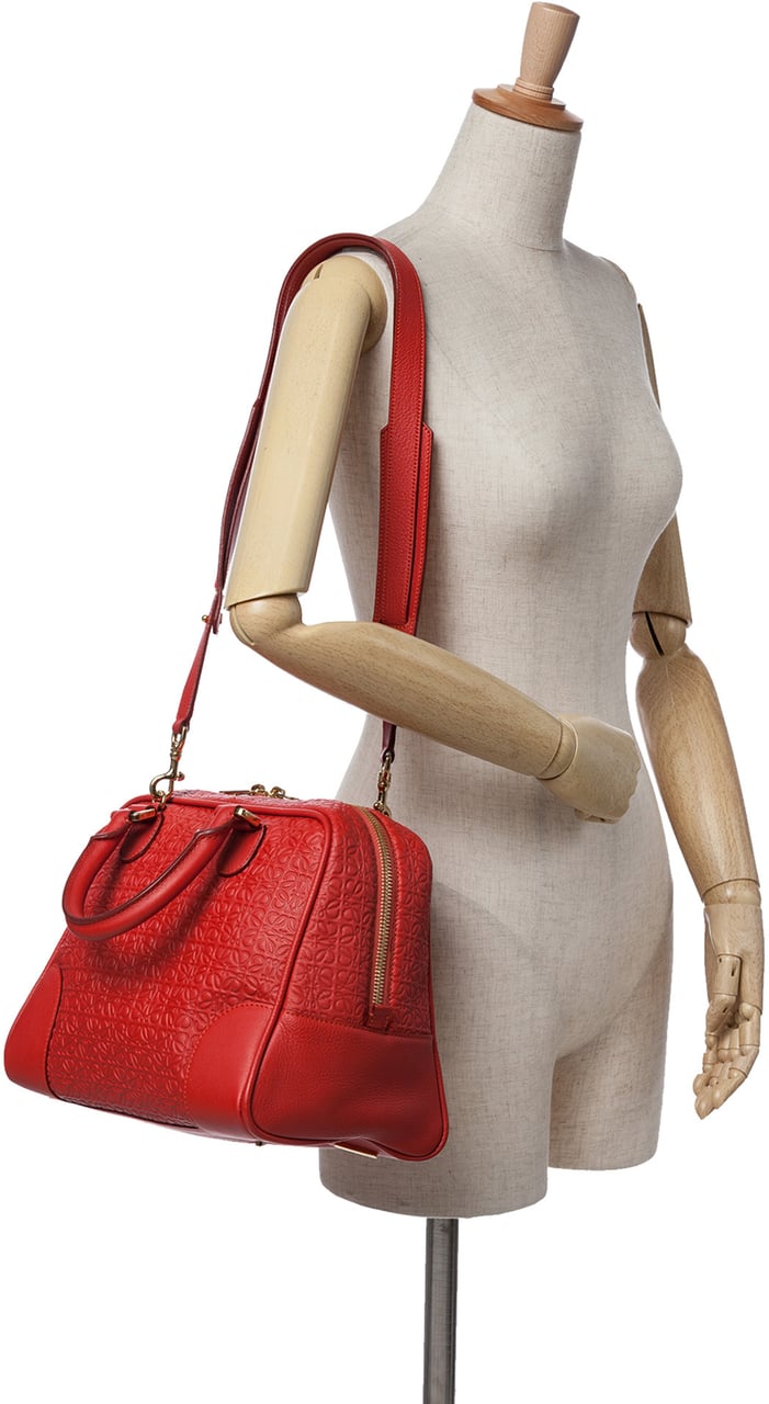 Loewe Anagram Embossed Leather Amazona 75 Rood