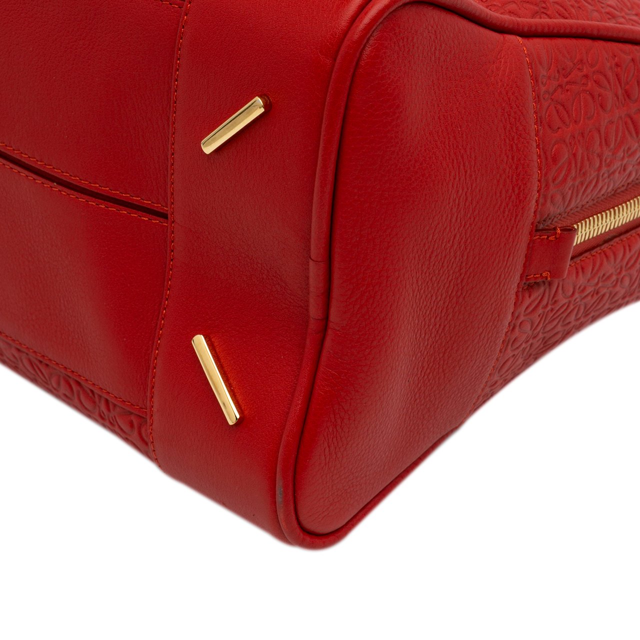 Loewe Anagram Embossed Leather Amazona 75 Rood