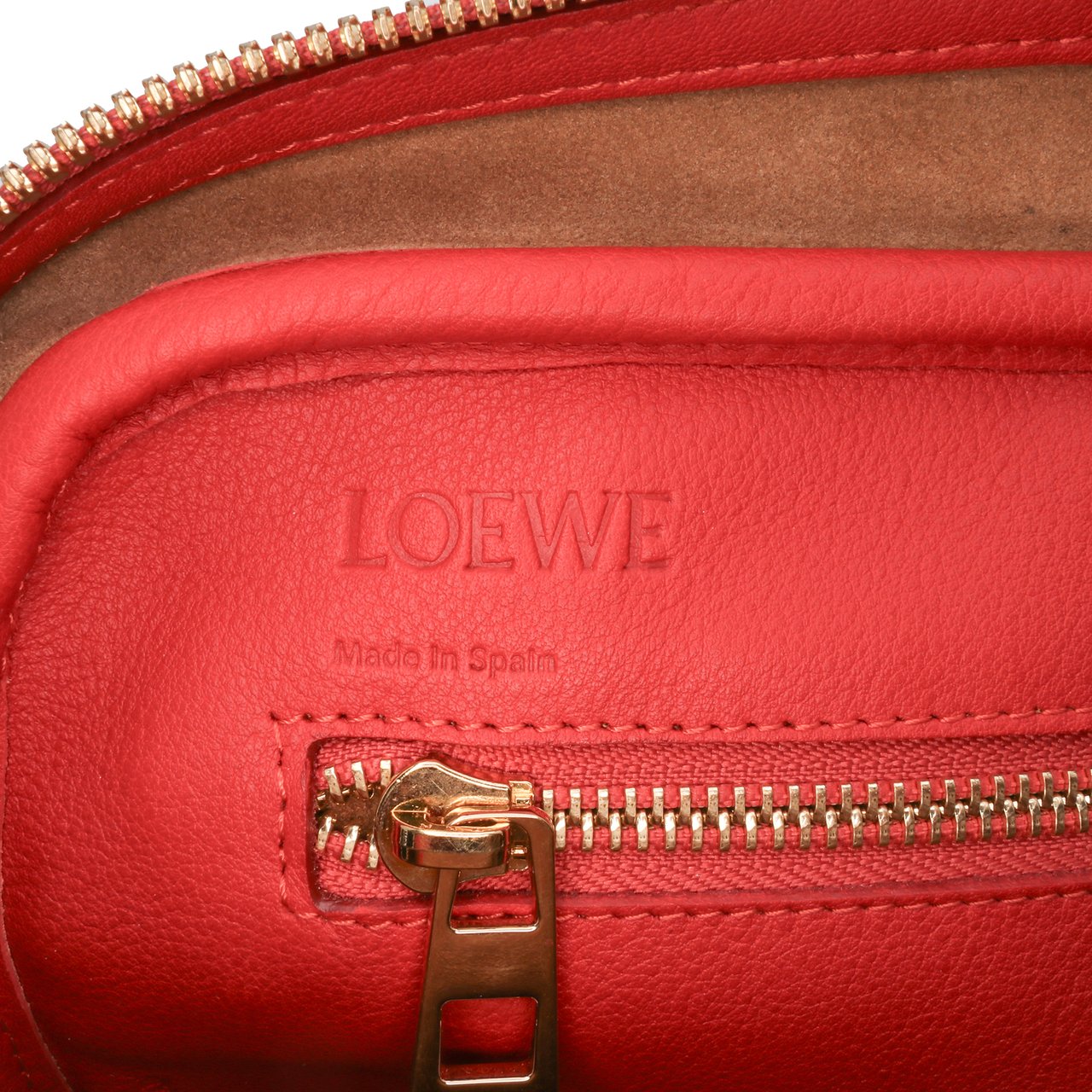 Loewe Anagram Embossed Leather Amazona 75 Rood