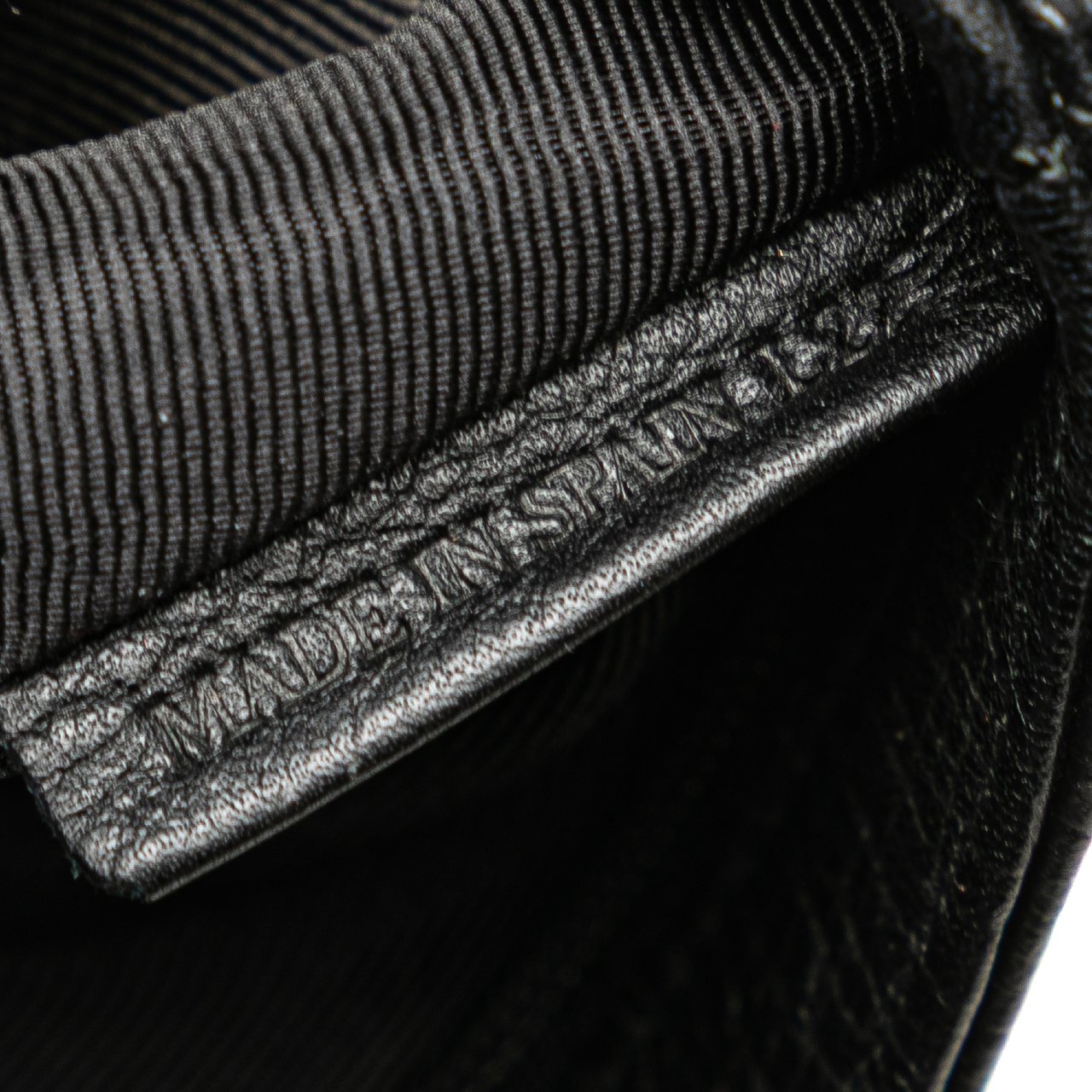 Loewe Leather Shoulder Bag Zwart