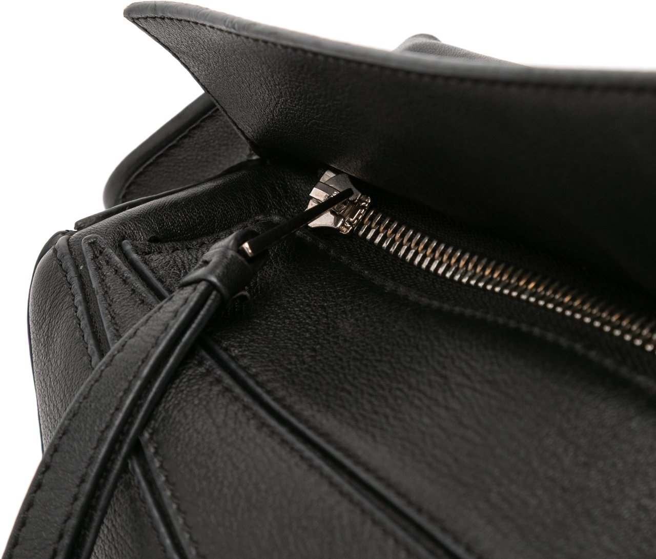 Loewe Medium Calfskin Puzzle Satchel Zwart