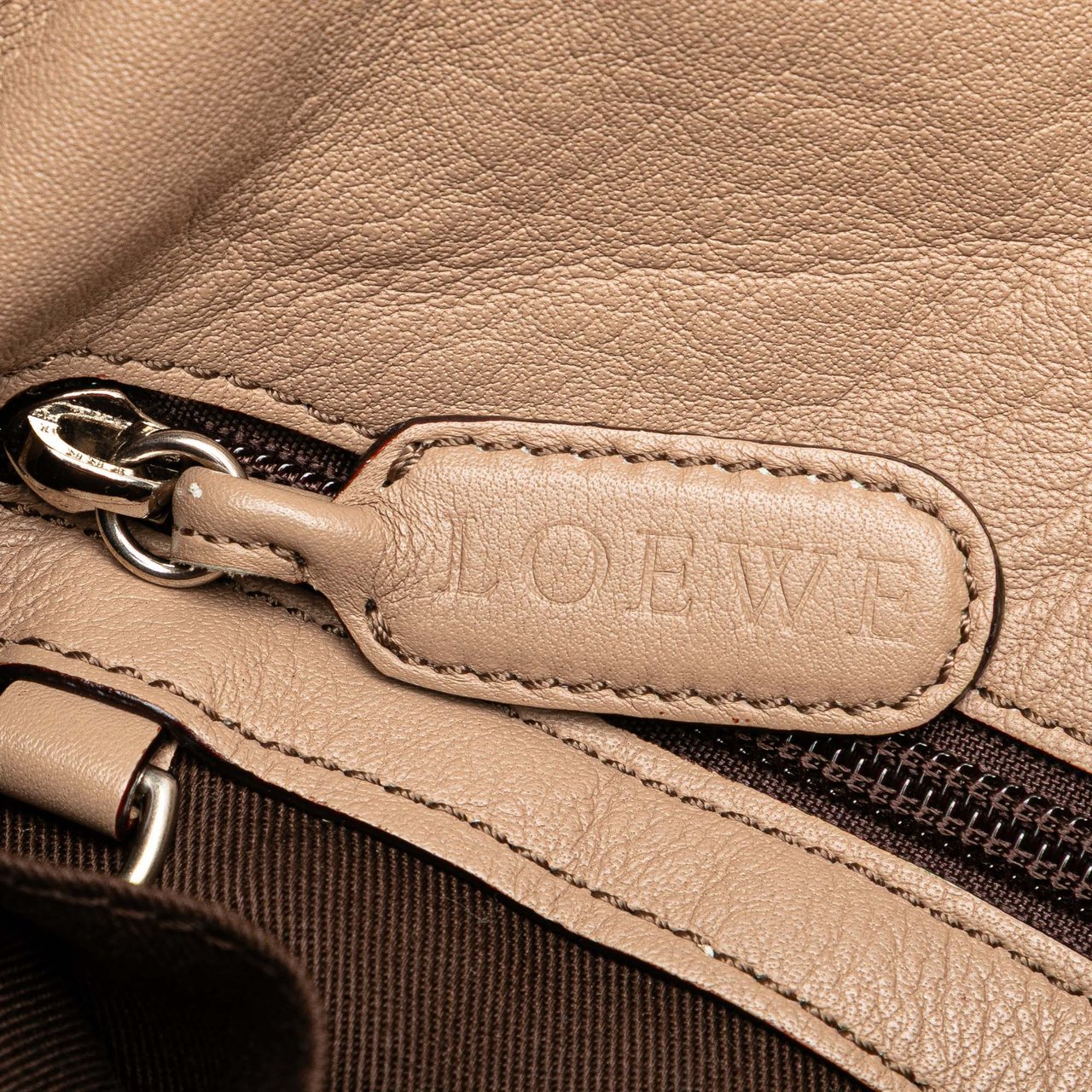 Loewe Anagram Leather Chain Shoulder Bag Bruin