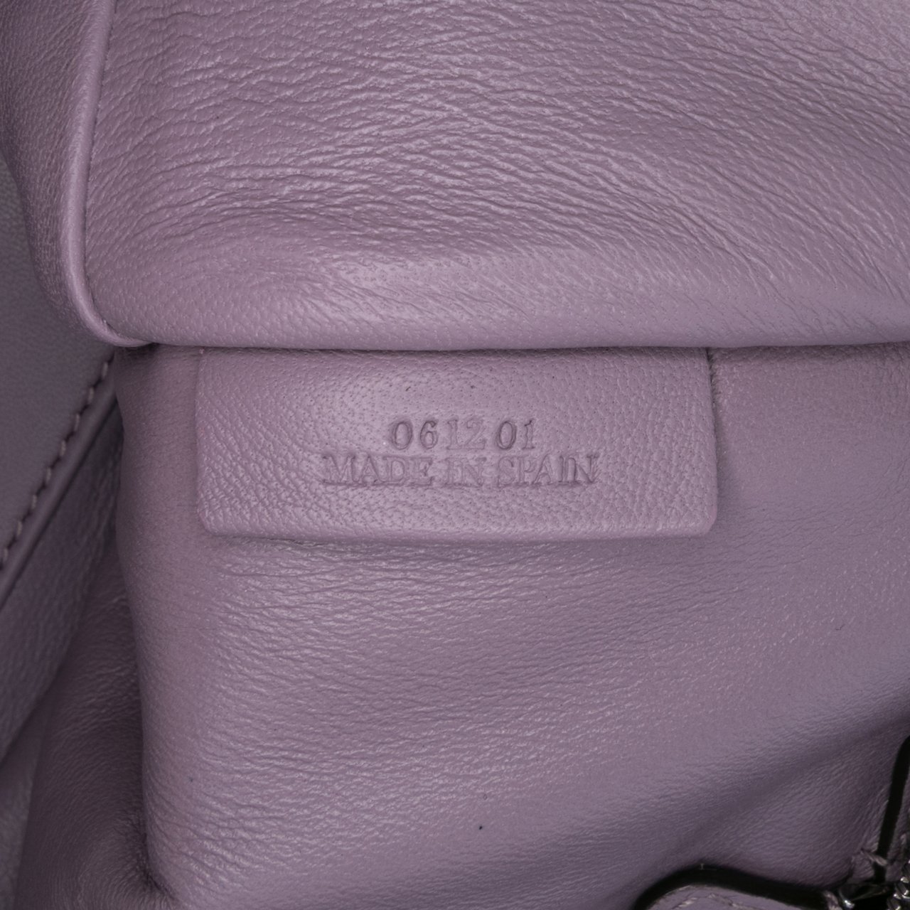 Loewe Tricolor Goatskin Amazona 36 Paars