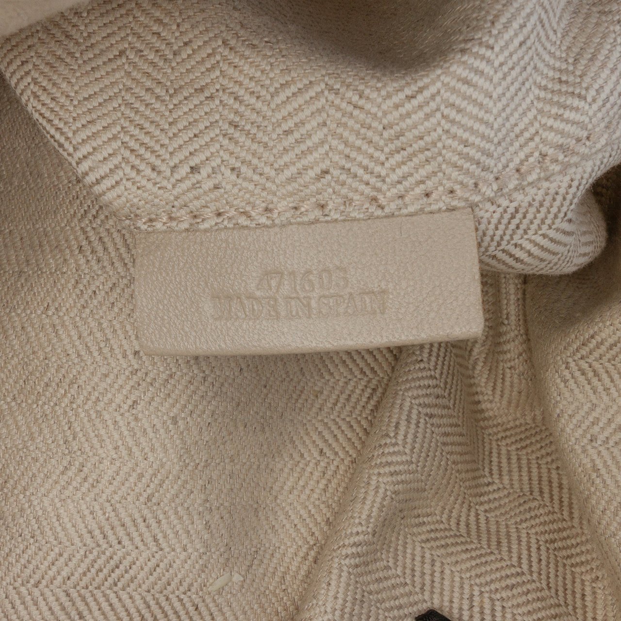 Loewe Medium Calfskin Puzzle Satchel Zwart