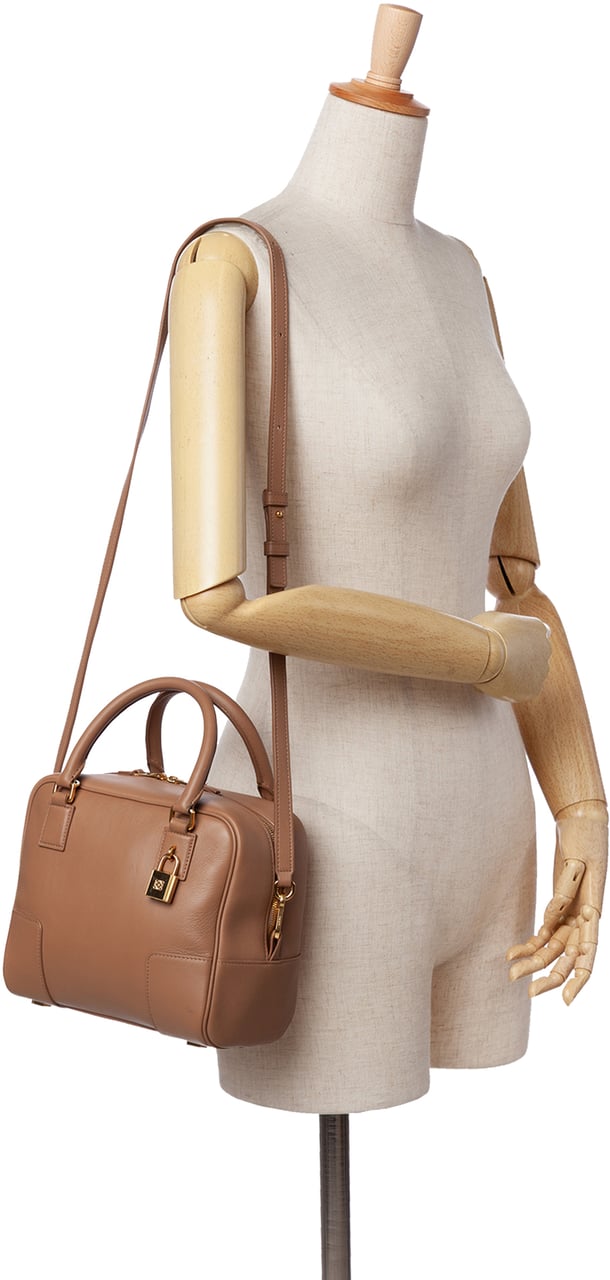 Loewe Leather Amazona Square 19 Bruin