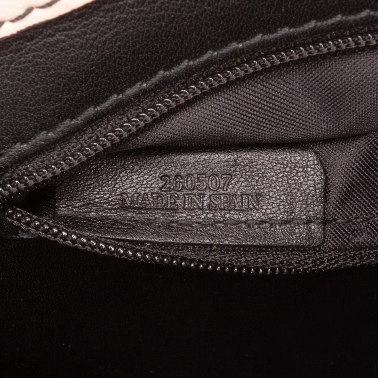 Loewe Suede Handbag Roze