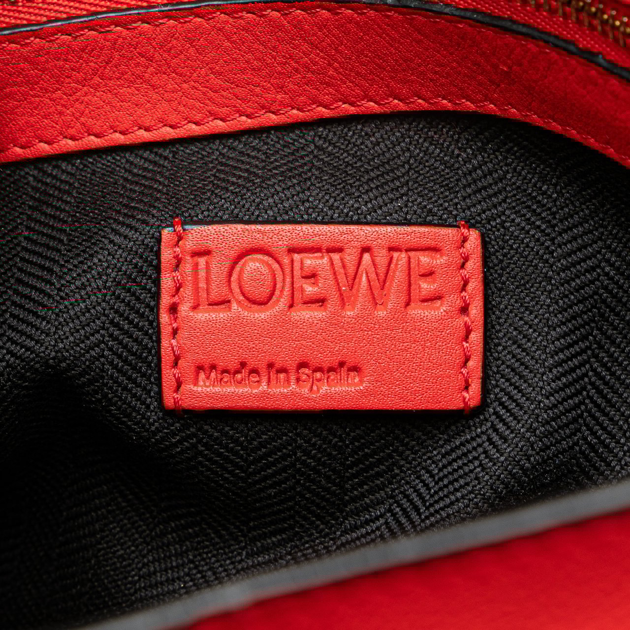 Loewe Leather Flamenco Knot Whipstitch Crossbody Rood