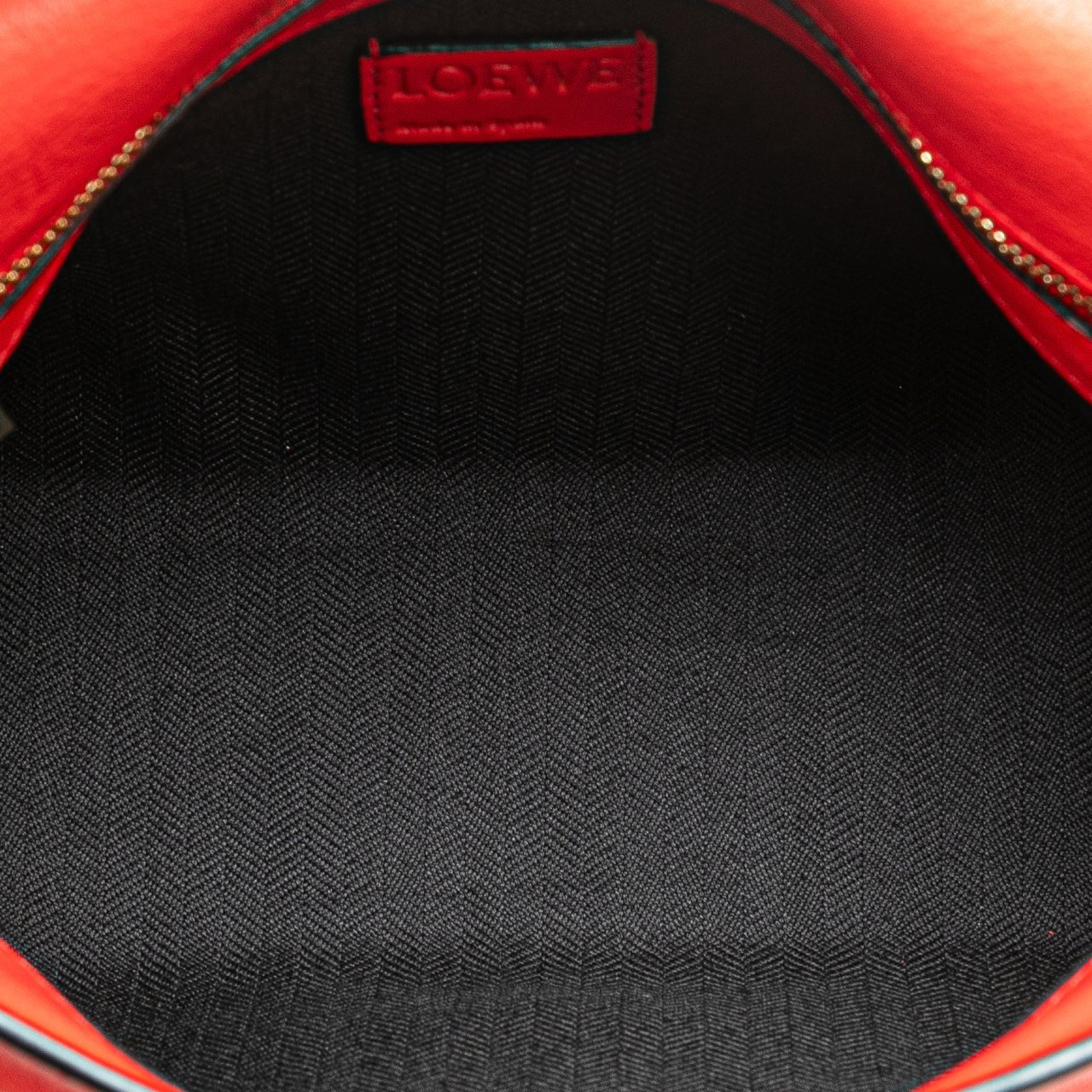 Loewe Leather Flamenco Knot Whipstitch Crossbody Rood