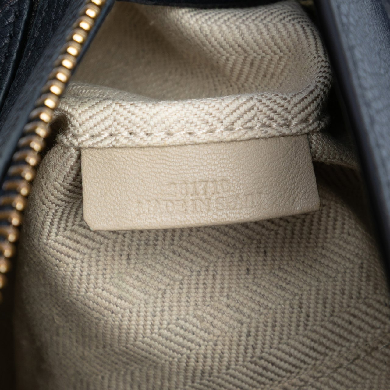 Loewe Medium Calfskin Puzzle Satchel Zwart