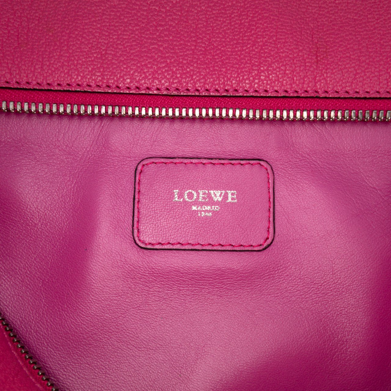 Loewe Tricolor Goatskin Amazona 36 Roze