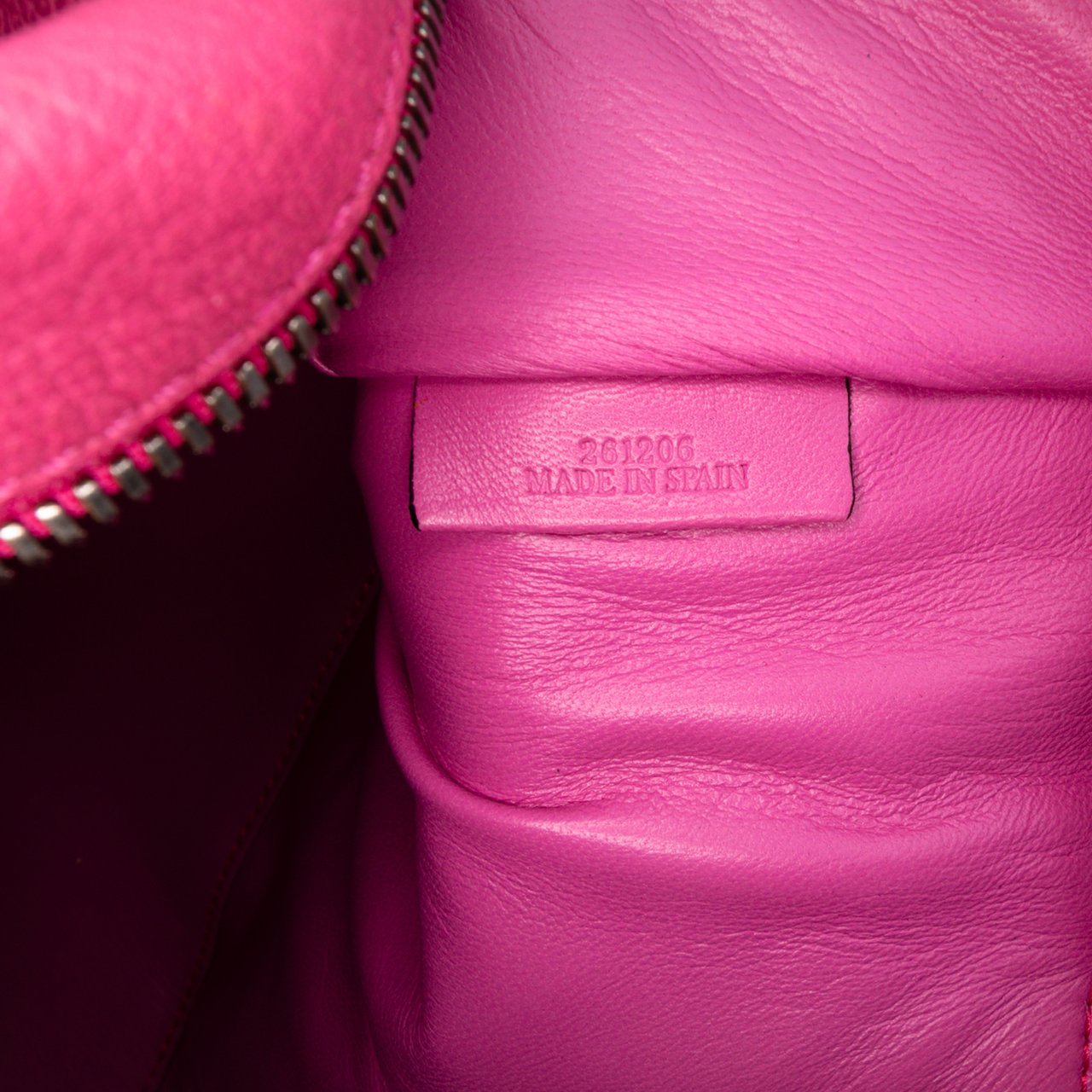 Loewe Tricolor Goatskin Amazona 36 Roze