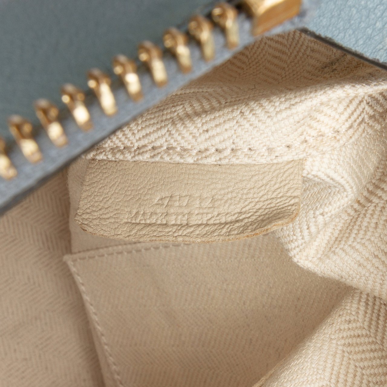 Loewe Small Tricolor Calfskin Puzzle Satchel Blauw