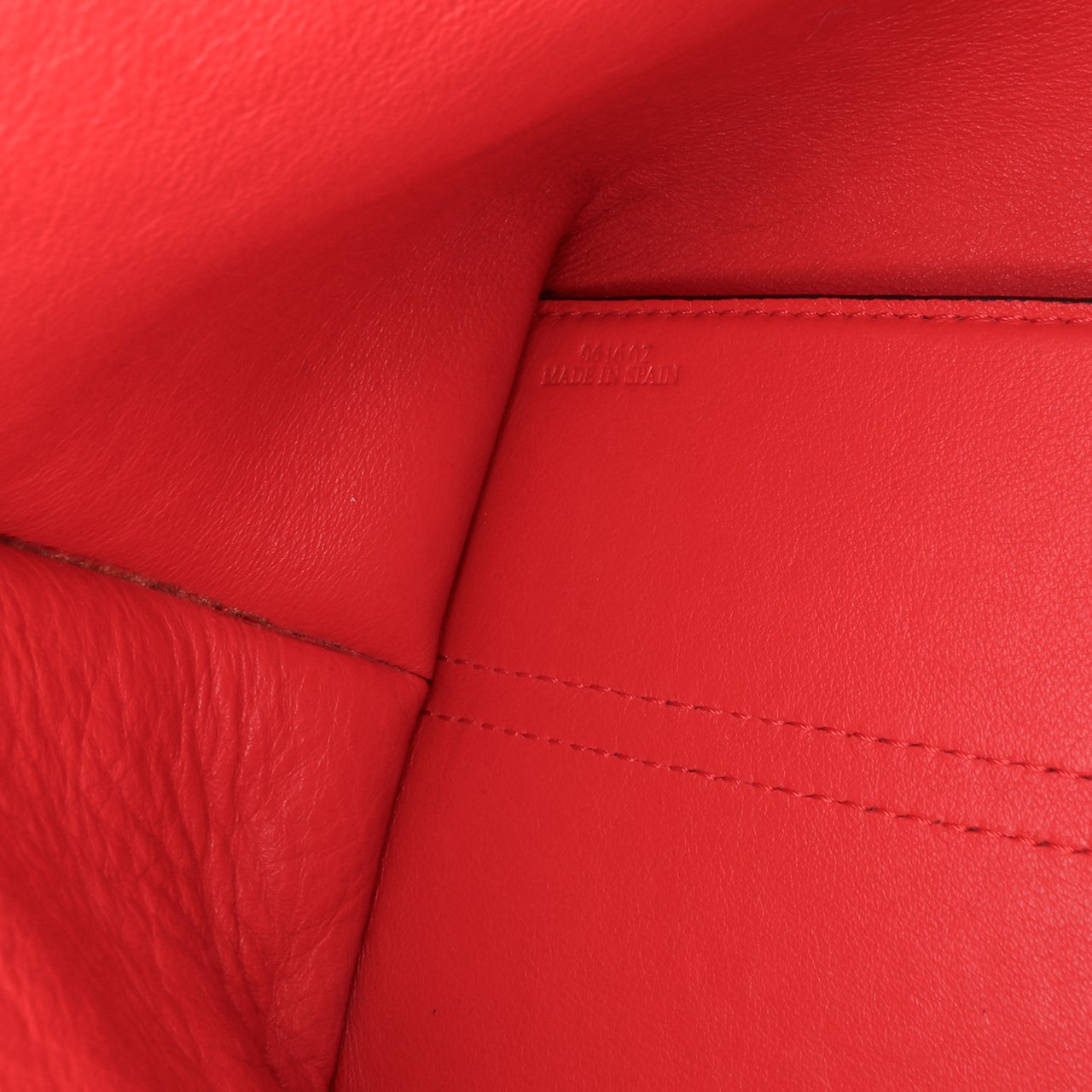 Loewe Leather Repeat Anagram Avenue Crossbody Rood