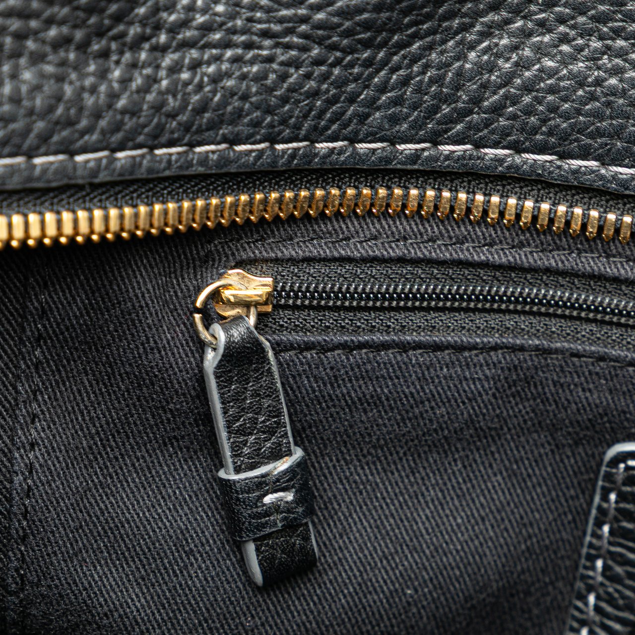 Loewe Anagram Canvas Tote Zwart