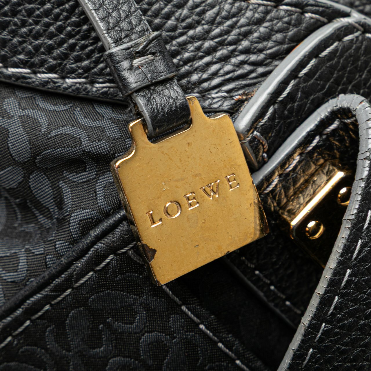 Loewe Anagram Canvas Tote Zwart