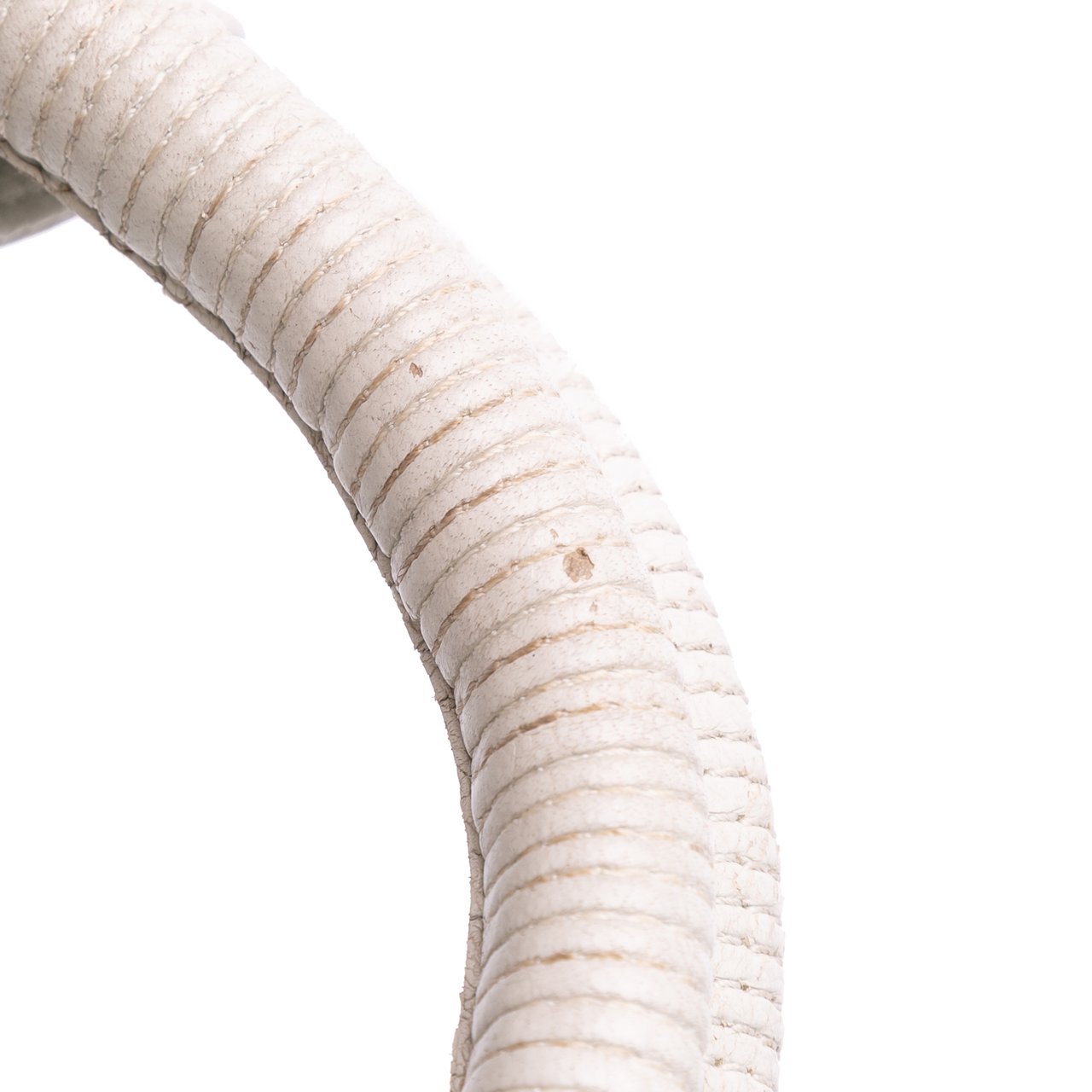 Loewe Nappa Aire Wit