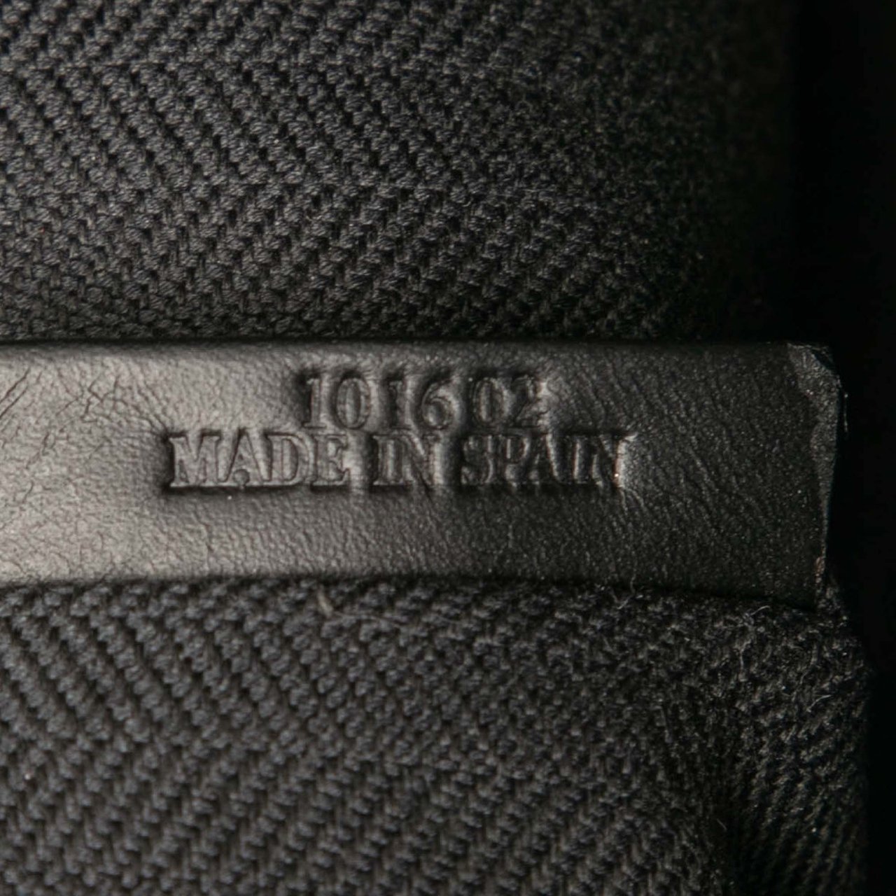 Loewe Leather Logo T Pouch Zwart