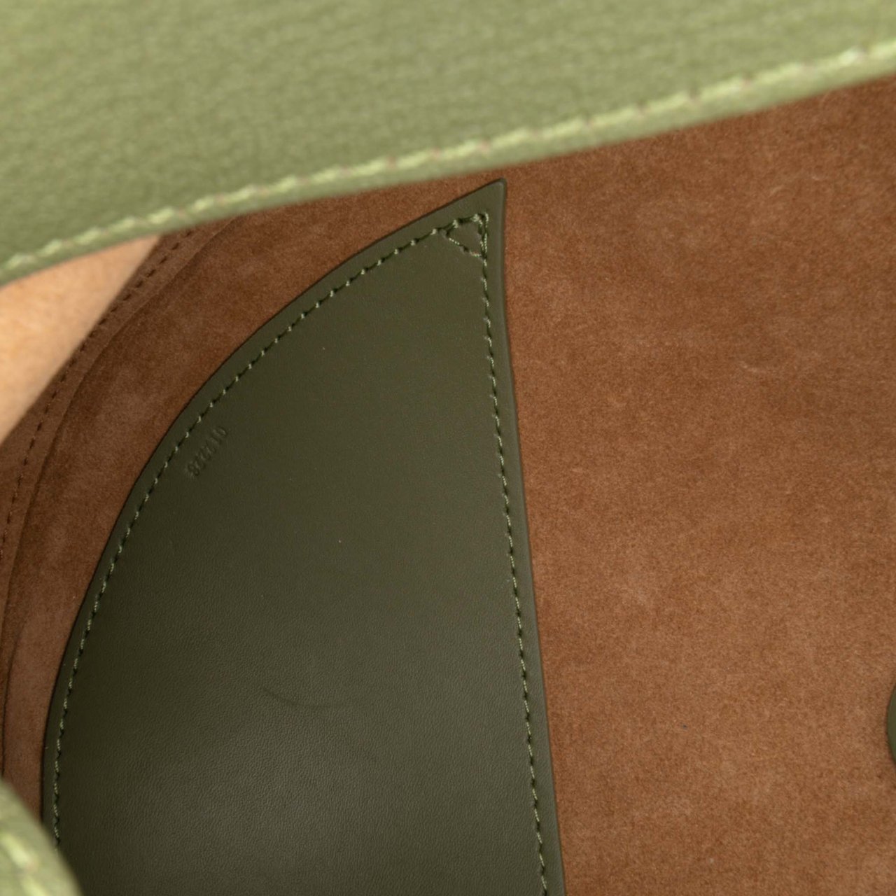 Loewe Small Leather Luna Hobo Groen