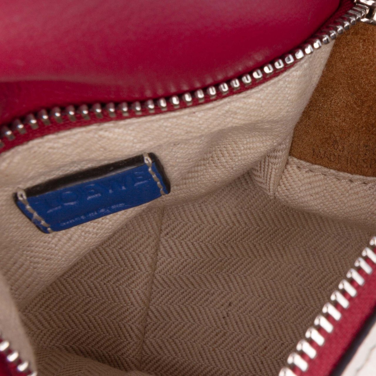 Loewe Mini Calfskin Zigzag Puzzle Edge Satchel Wit
