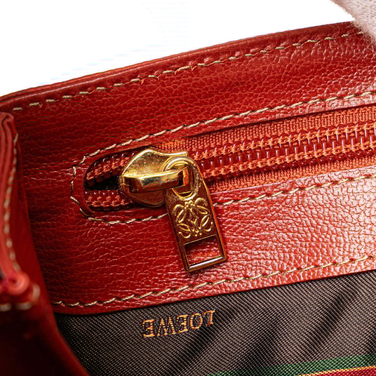 Loewe Leather Velazquez Twist Crossbody Rood