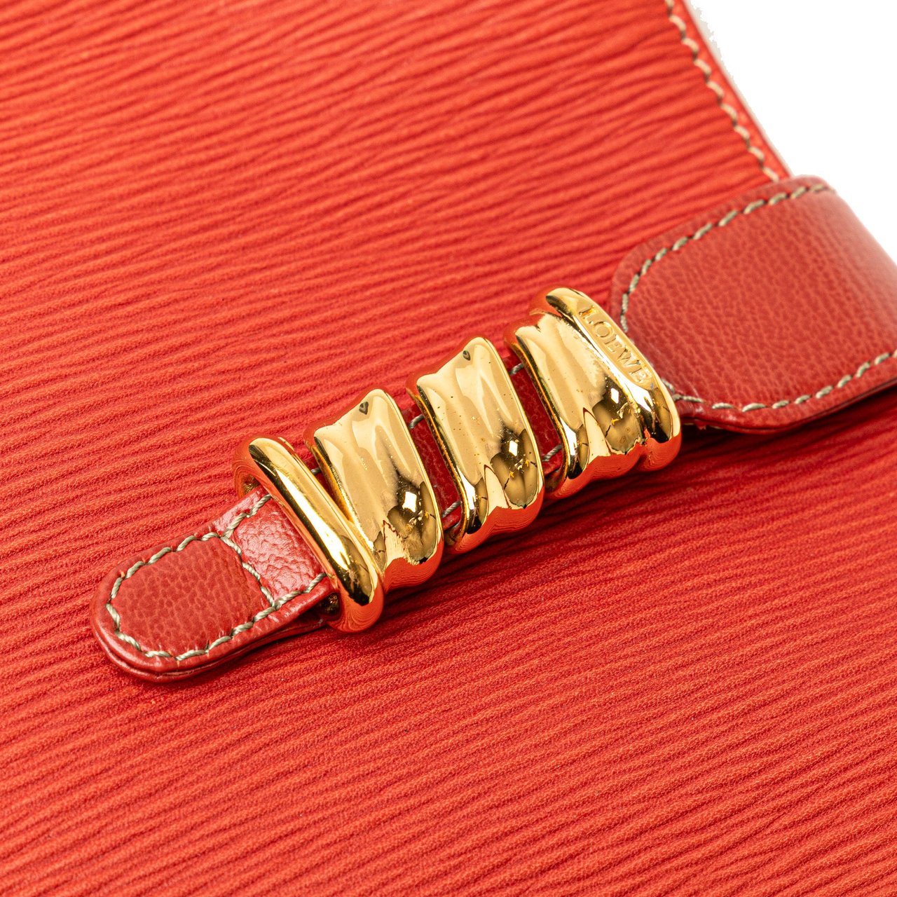 Loewe Leather Velazquez Twist Crossbody Rood