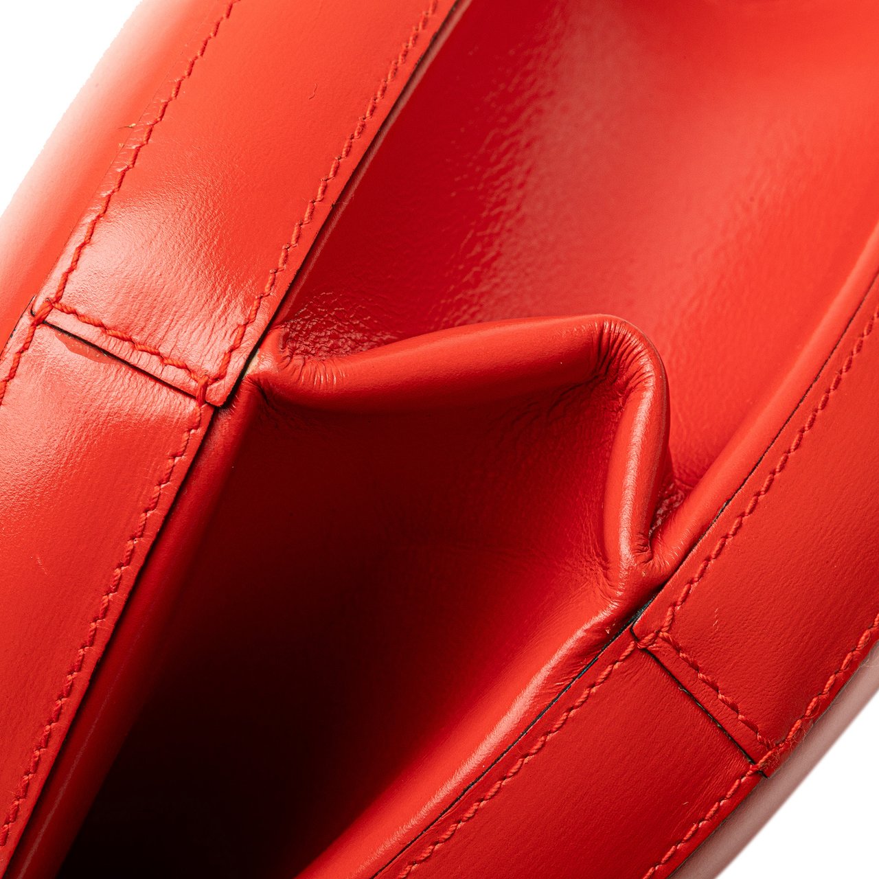 Loewe Anagram Leather Round Handbag Rood