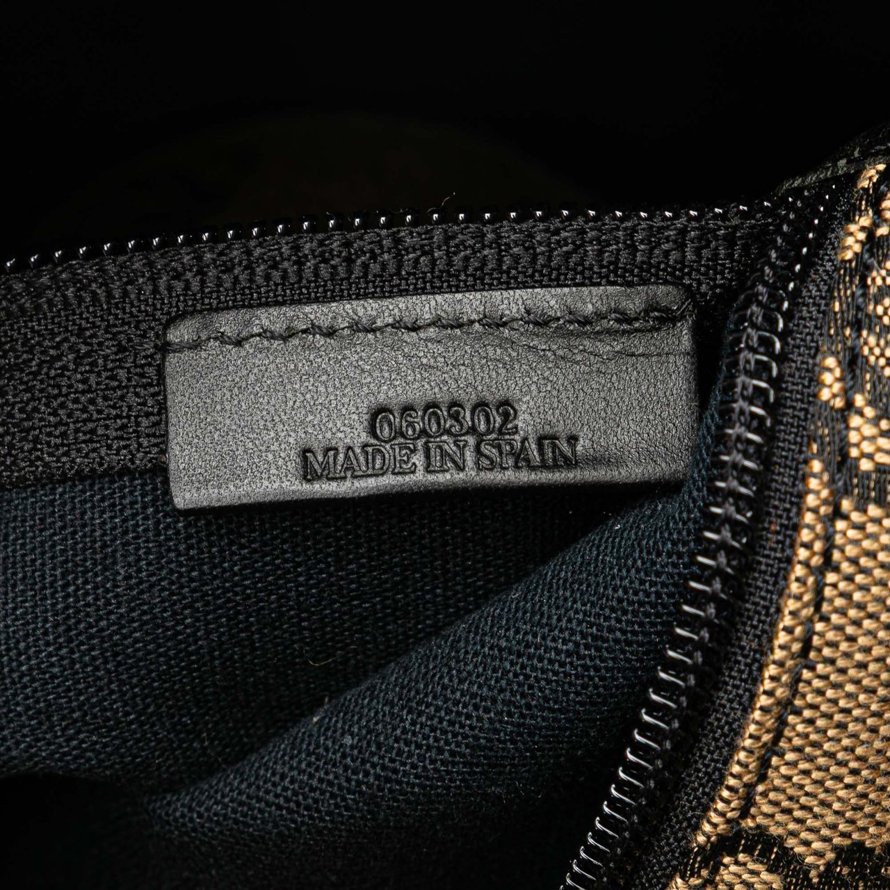 Loewe Anagram Canvas Tote Bruin