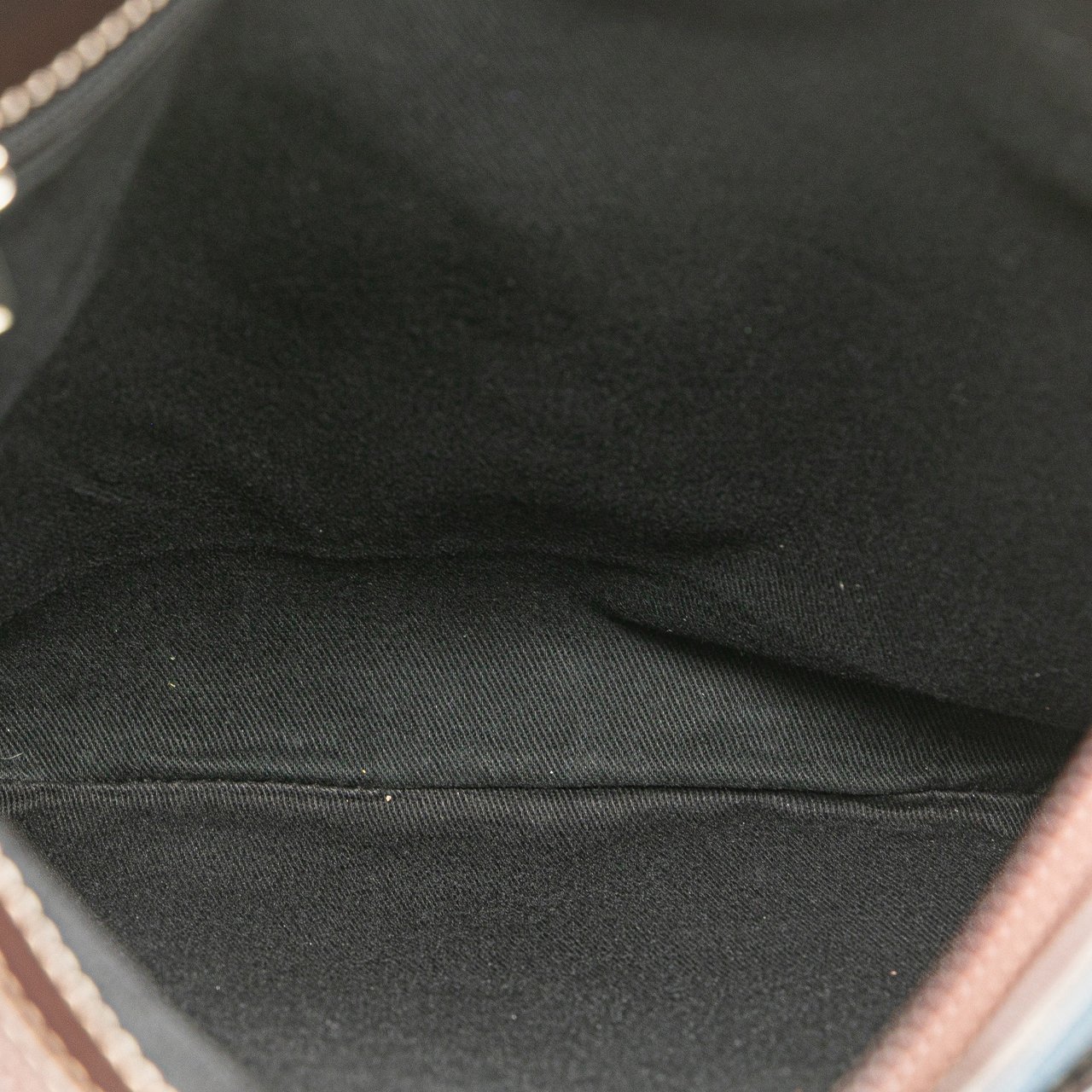 Loewe Anagram Denim Crossbody Blauw