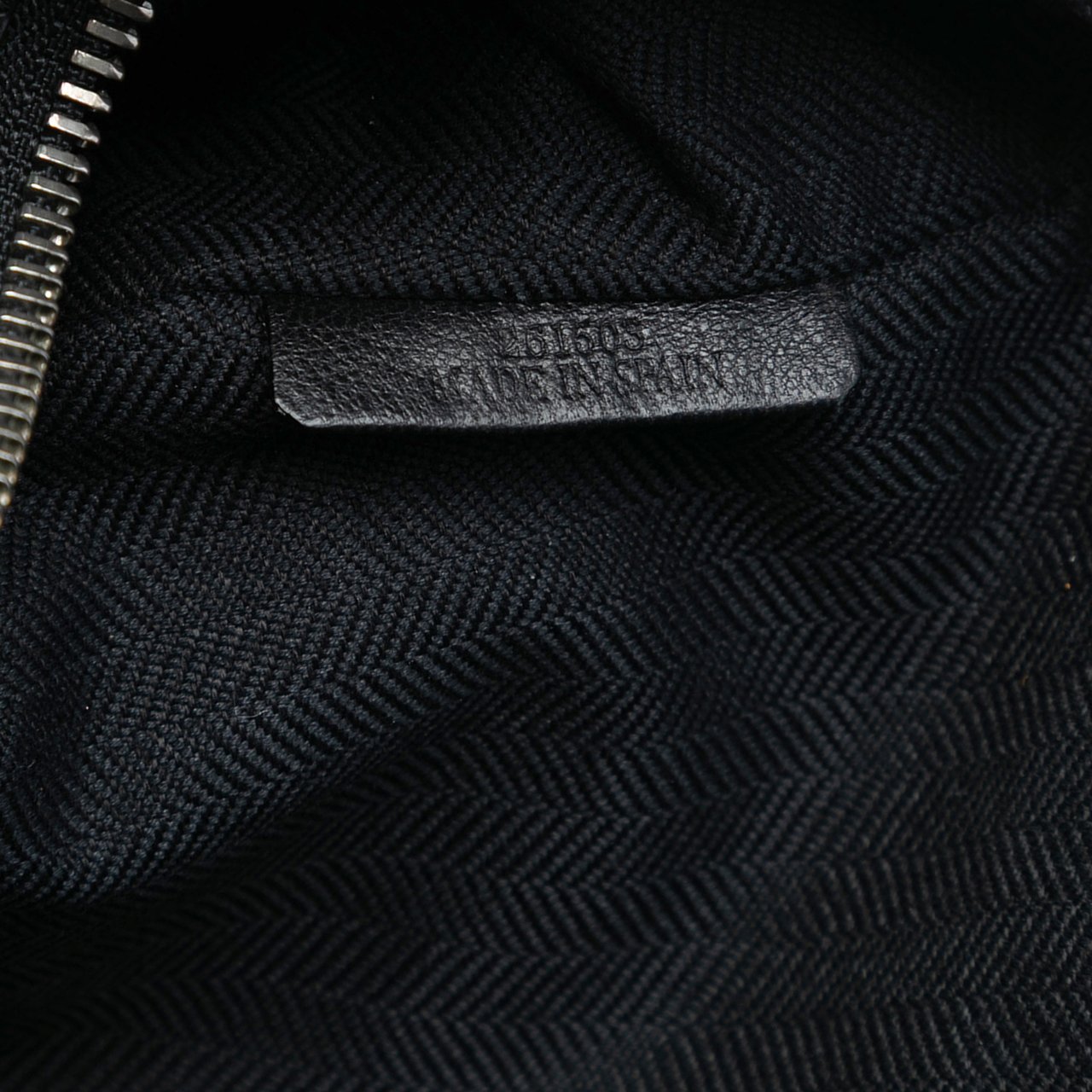 Loewe Embossed Anagram Leather Repeat T Clutch Zwart