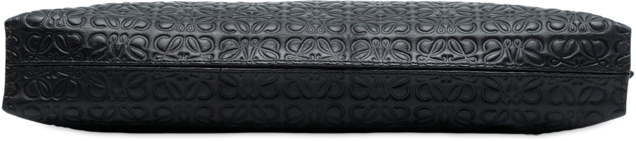 Loewe Embossed Anagram Leather Repeat T Clutch Zwart