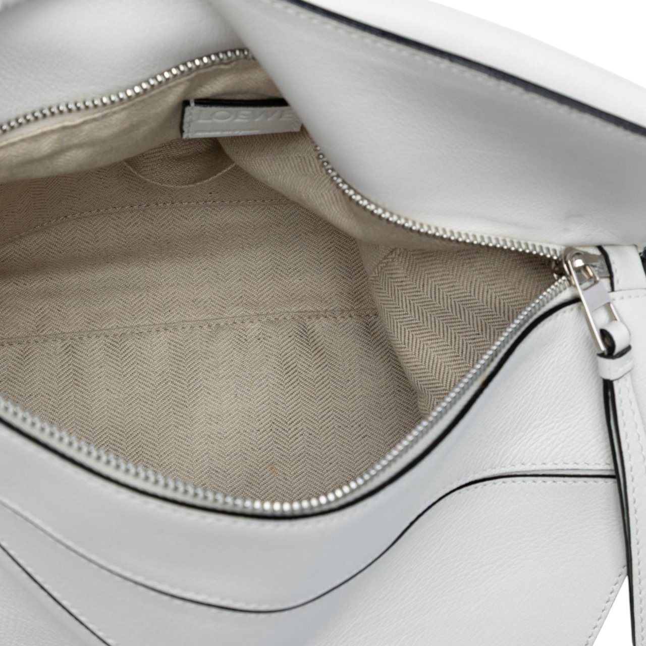 Loewe Medium Calfskin Puzzle Satchel Wit