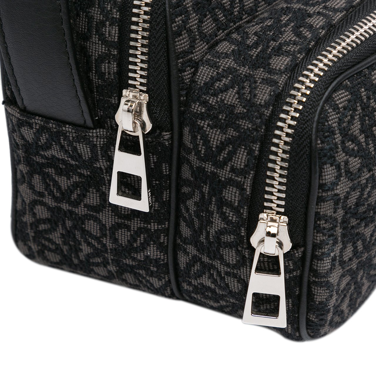 Loewe Mini Anagram Canvas Logo Camera Bag Zwart