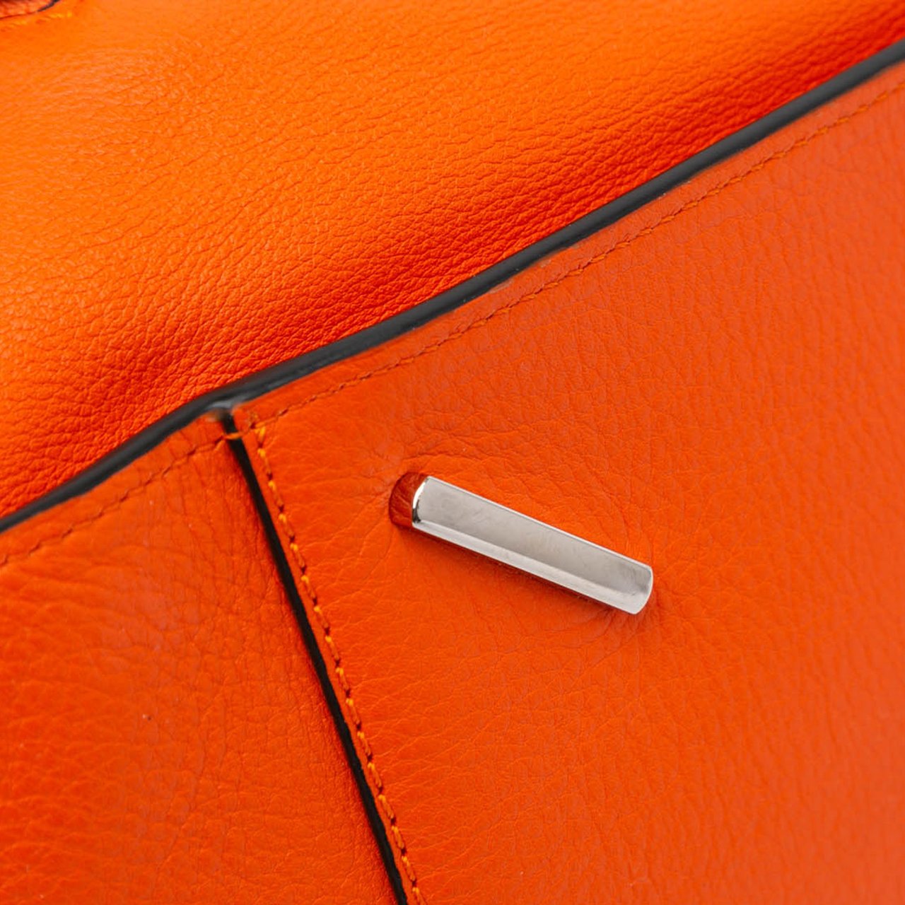 Loewe Small Leather Hammock Satchel Oranje