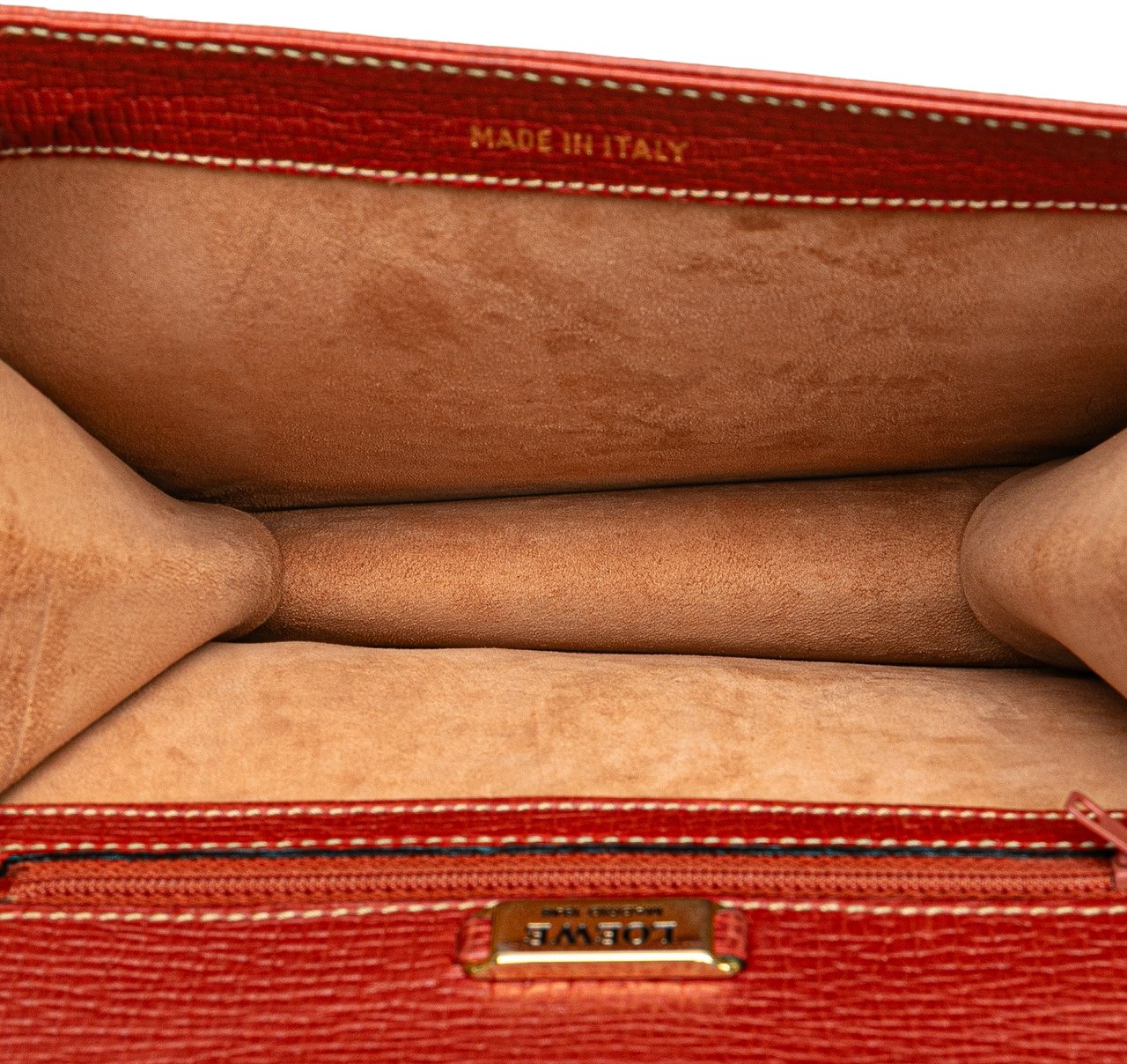 Loewe Textured Leather Barcelona Handbag Rood